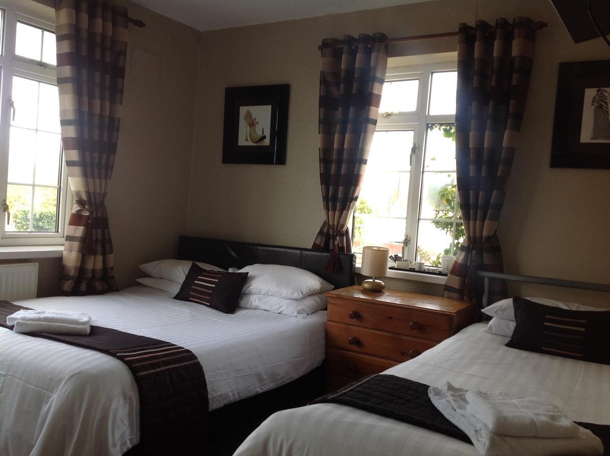 The Hollies Guest House Solihull Dış mekan fotoğraf